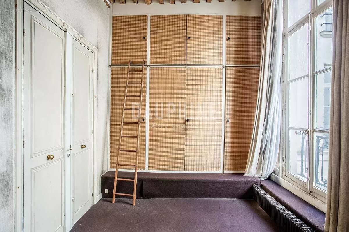 Appartement à PARIS-6E