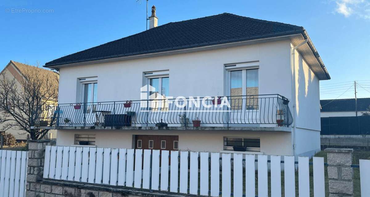 Maison à CERANS-FOULLETOURTE