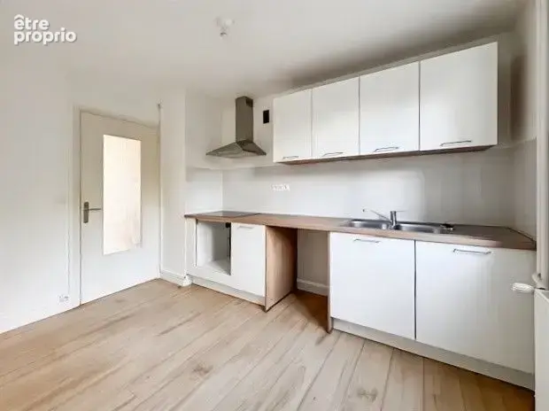GRAND CHARRAN - T3 rénové - 60m² avec cave - photo 1