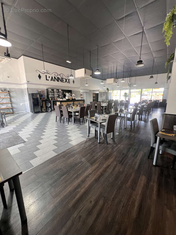 Commerce à CHAVELOT