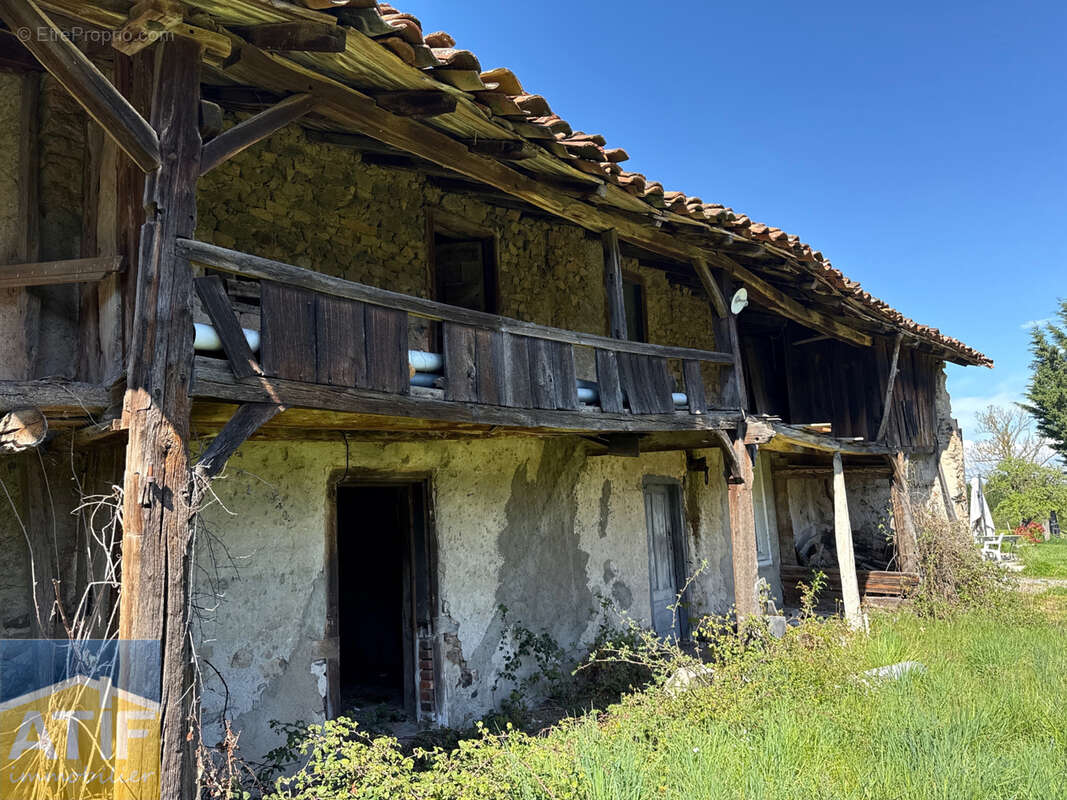 Maison à SAINT-PAUL-DE-VEZELIN