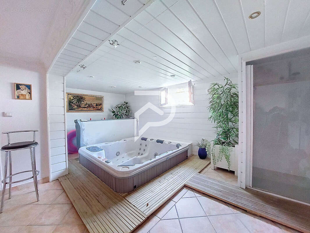 Maison à GOURNAY-SUR-MARNE