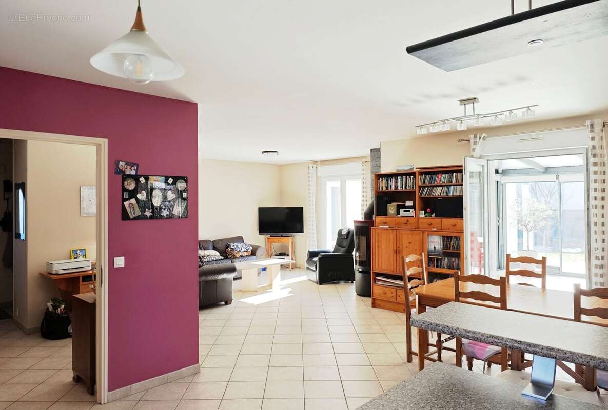 Maison 124 m² à Gex  - photo 5