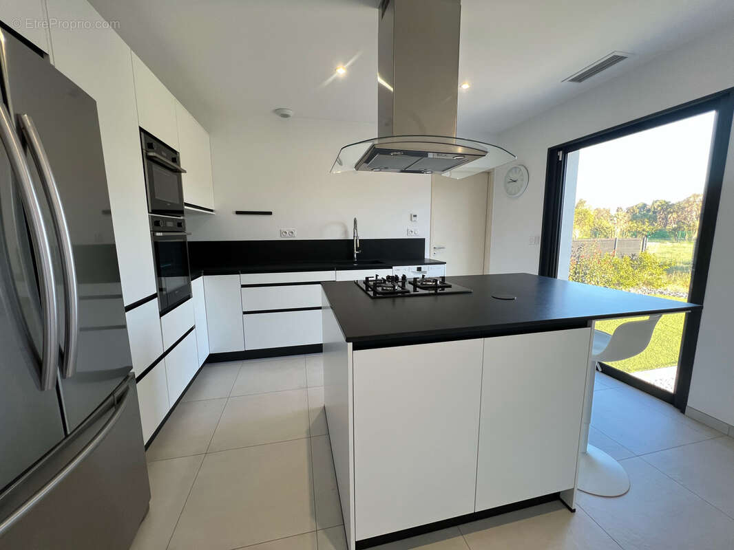 Maison à SAINT-CYPRIEN