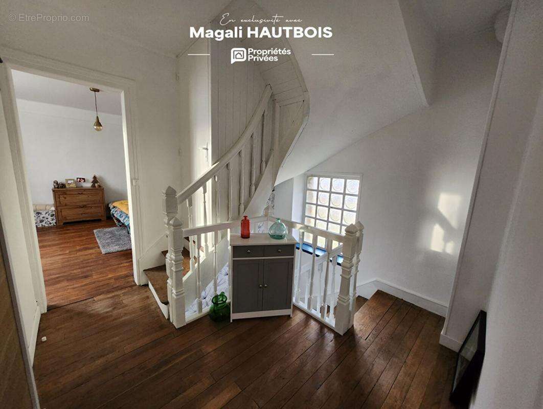 Maison Saint-Hilaire-Du-Harcouët 6 pièce(s) 110 m2 - photo 11