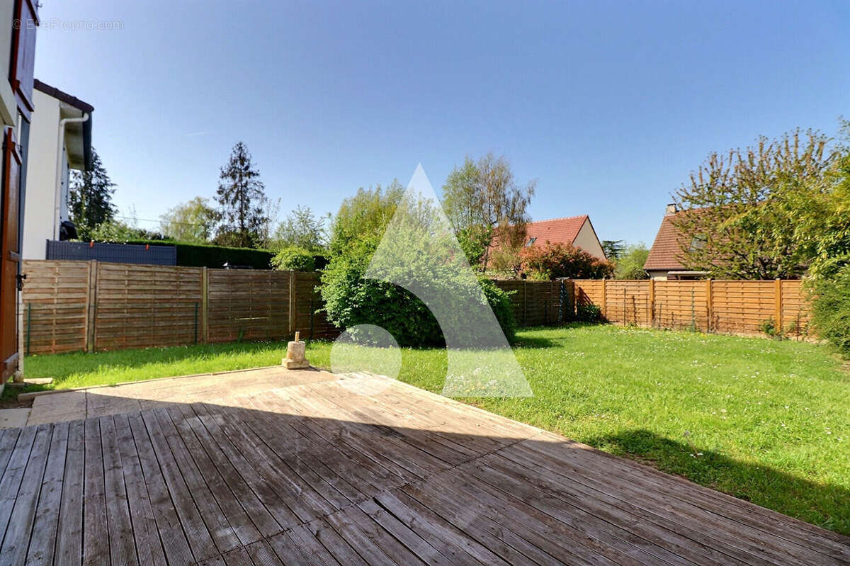 Maison à AUVERS-SUR-OISE