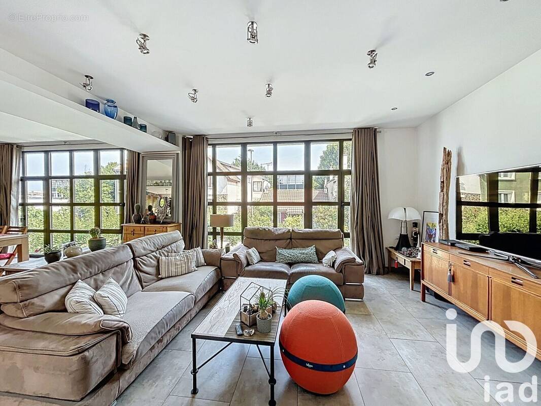 Photo 1 - Maison à IVRY-SUR-SEINE