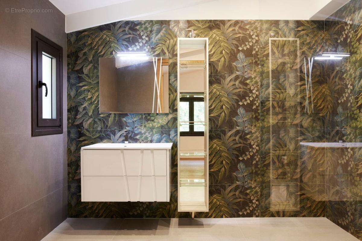 Maison à LA COLLE-SUR-LOUP