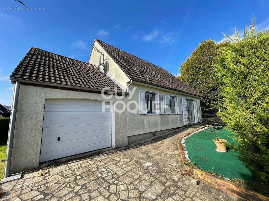 Maison à MALESHERBES