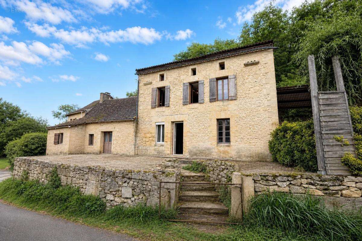 Maison à BAYAC