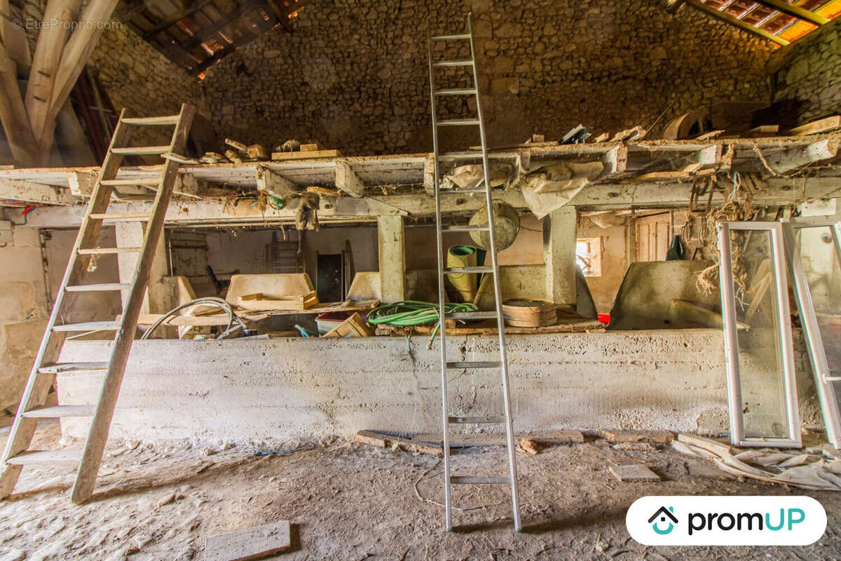 Maison à MONTAGRIER