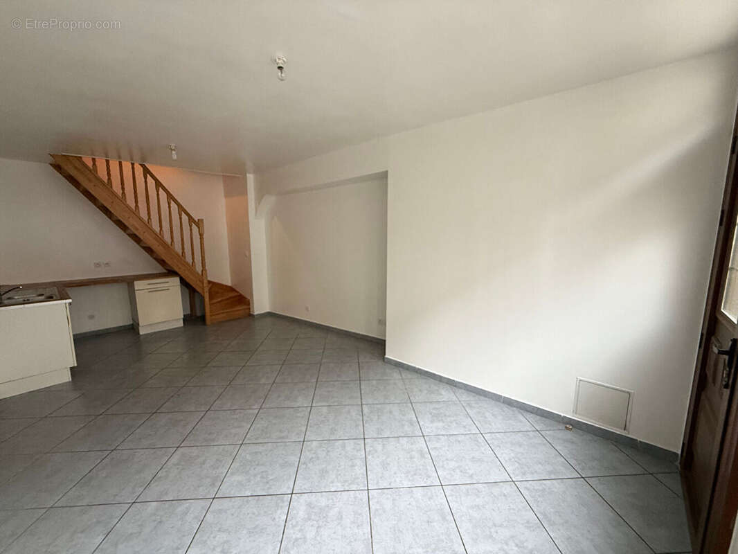 Appartement à LA FERTE-SOUS-JOUARRE