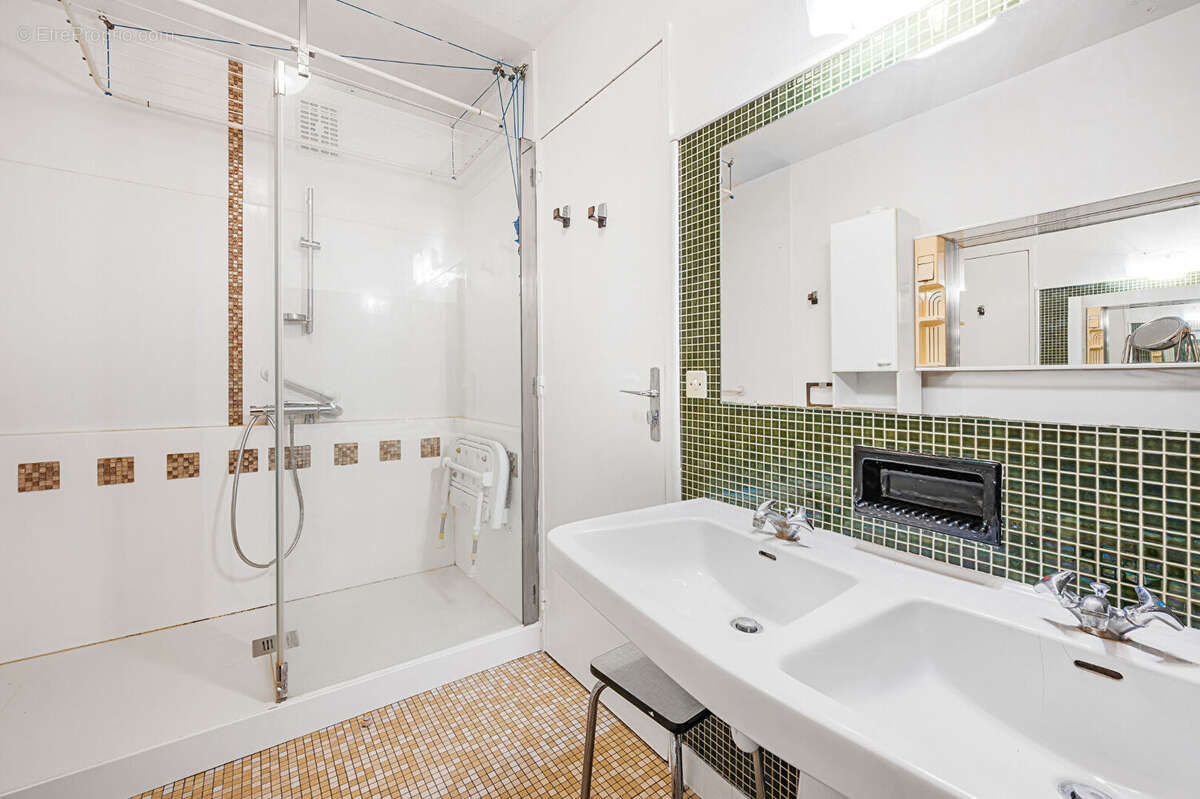 Montrouge - Appartement 5P - terrasse - cave - parking - photo 12