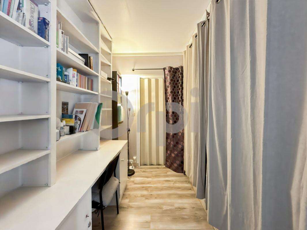 Appartement à PARIS-4E