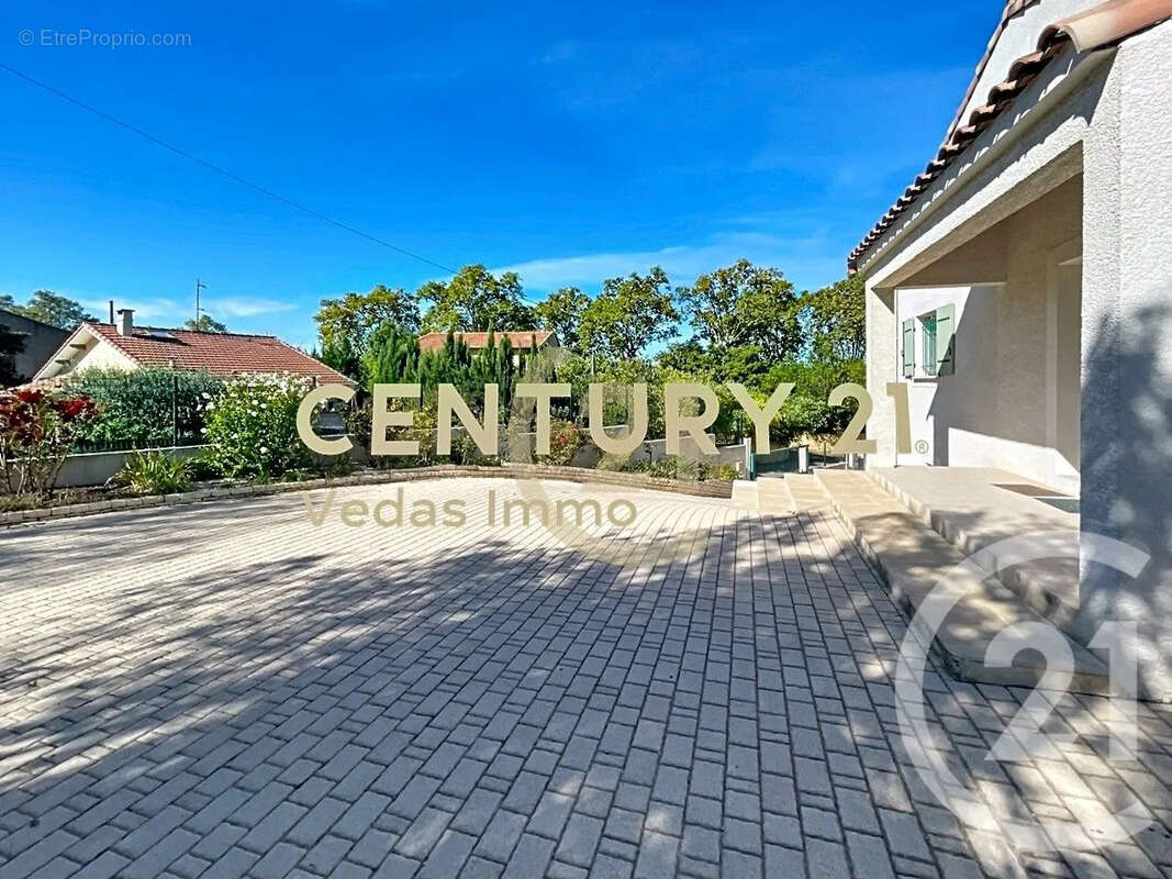 Maison à SAINT-JEAN-DE-VEDAS