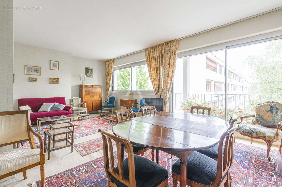 Appartement à GARCHES