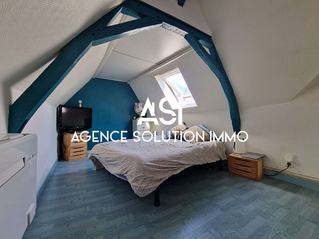 Ensemble Immobilier Maison principale + studio et grands garage - 600m² de terrain - photo 6