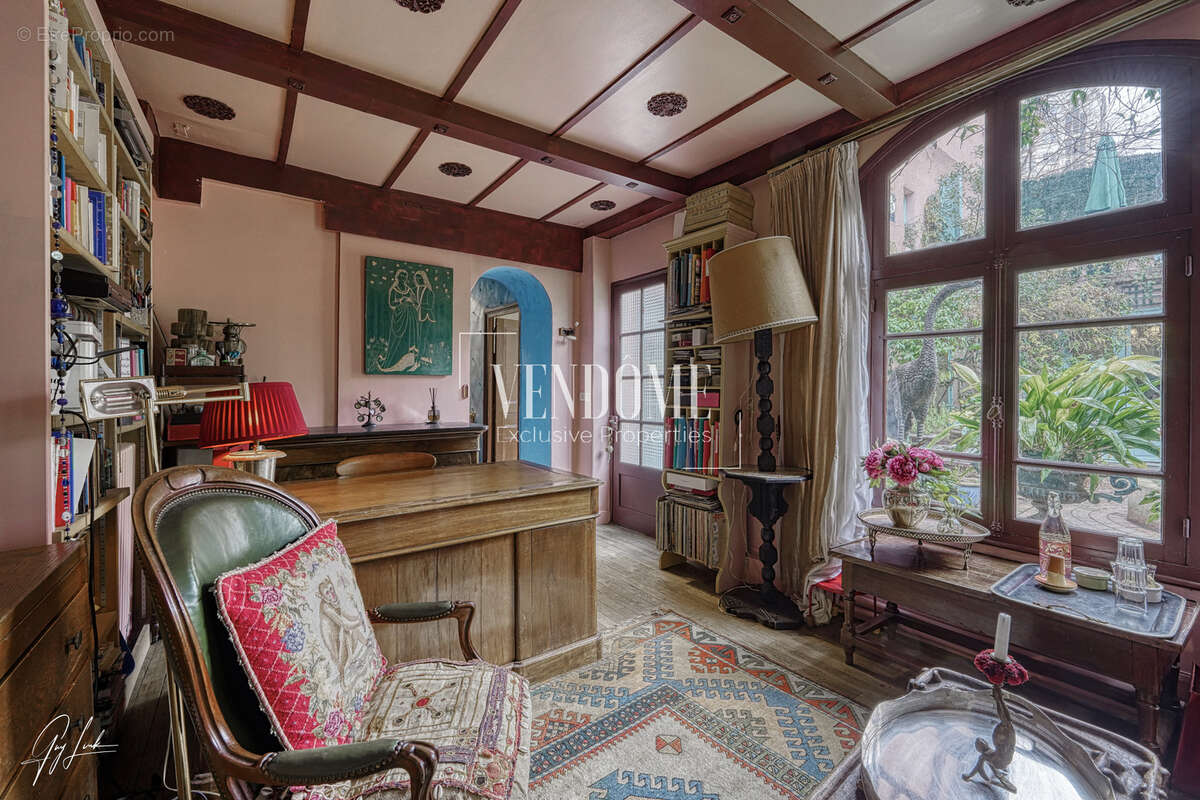 Maison à PARIS-18E