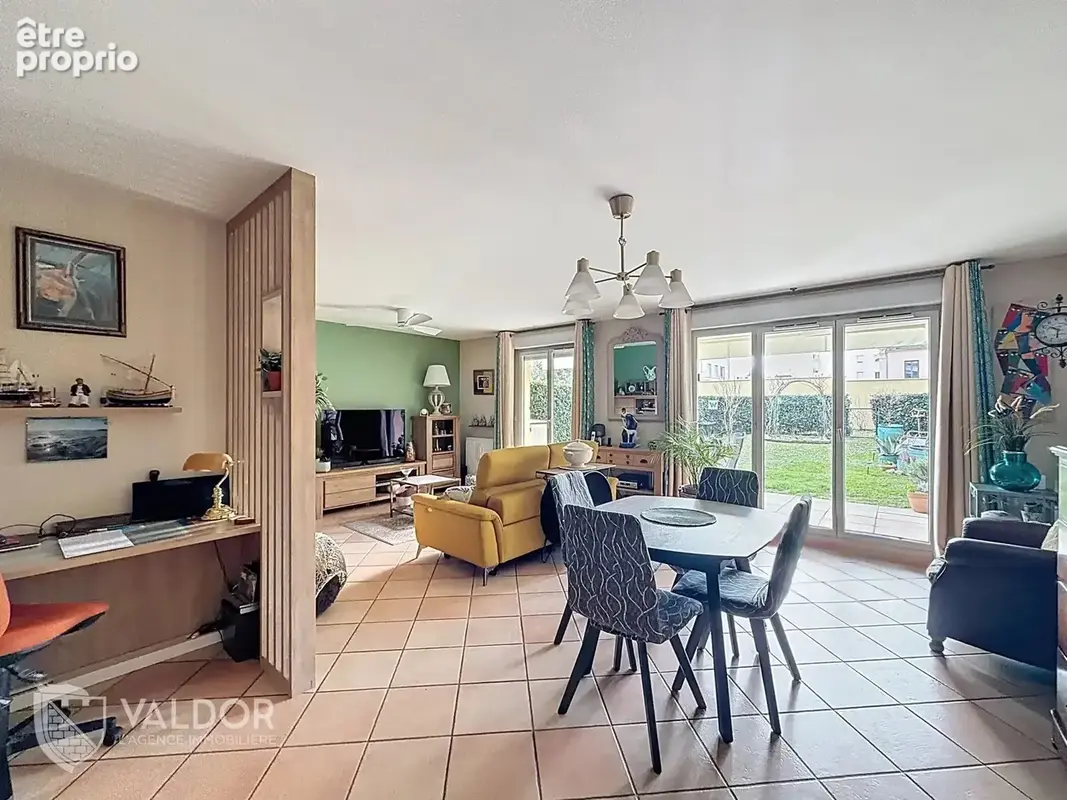 Appartement 3 pièces 83 m² à vendre à Villefranche-Sur-Saone (69400) - photo 2