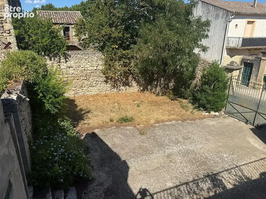 Sommières à 3mn.  MAISON VINGERONNE garage ,remise, et jardin  Pour 3/4 appartements - photo 4