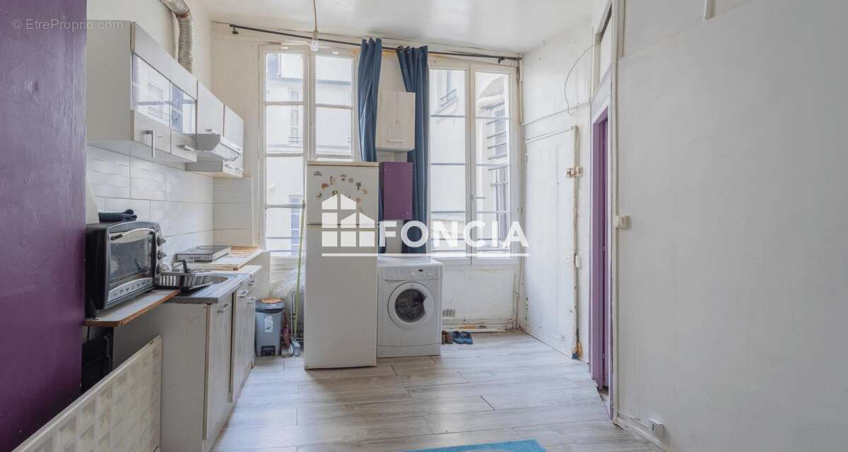 Appartement à PARIS-3E