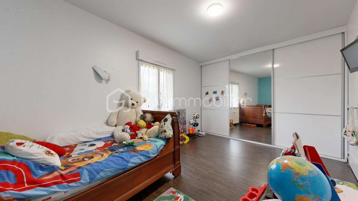 Maison à SAINT-HILAIRE-BONNEVAL