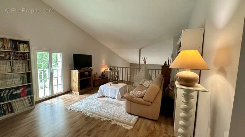 Maison à MARTIGNAS-SUR-JALLE