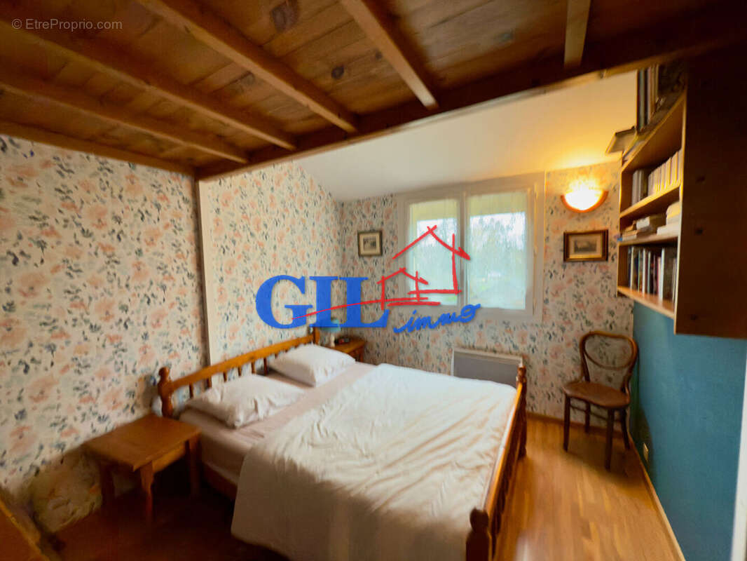 Maison à SAVIGNY-LE-TEMPLE