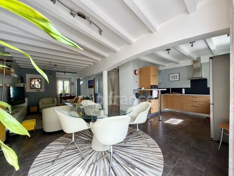 Rare sur Castelnau le Lez - photo 2