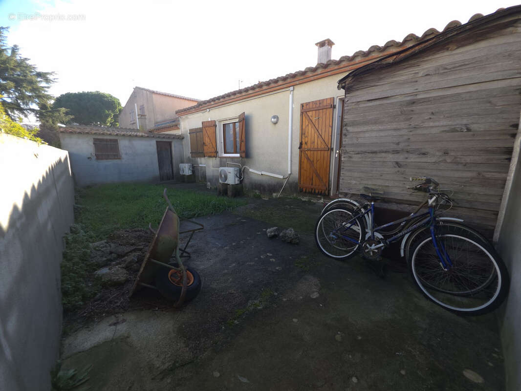 Autre à VILLELONGUE-DE-LA-SALANQUE