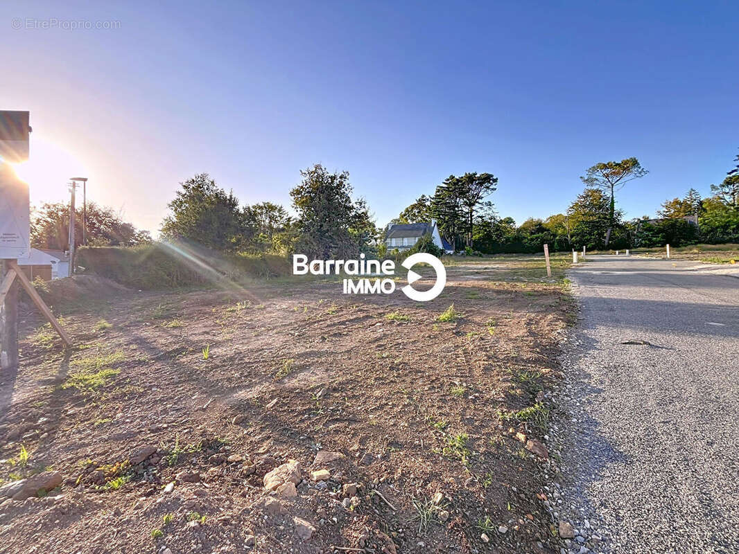 Terrain à CROZON