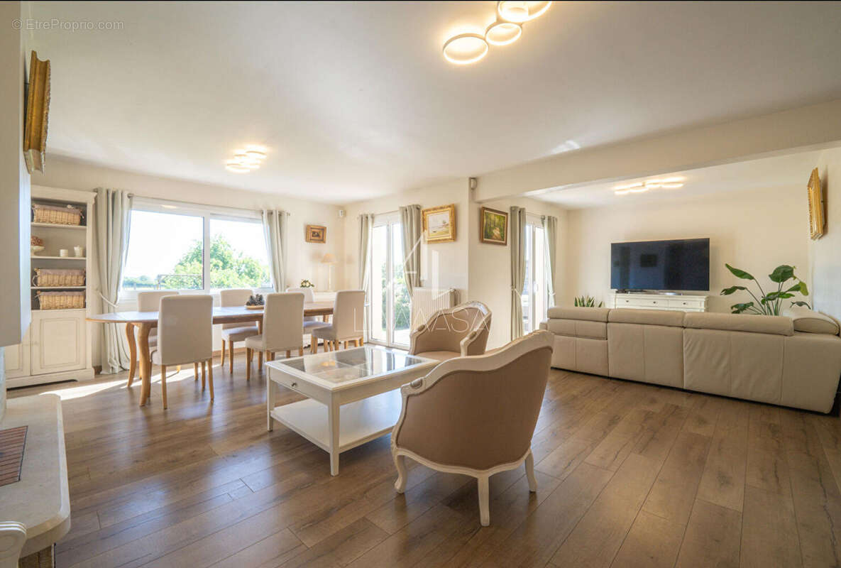 Maison à THORIGNY-SUR-MARNE