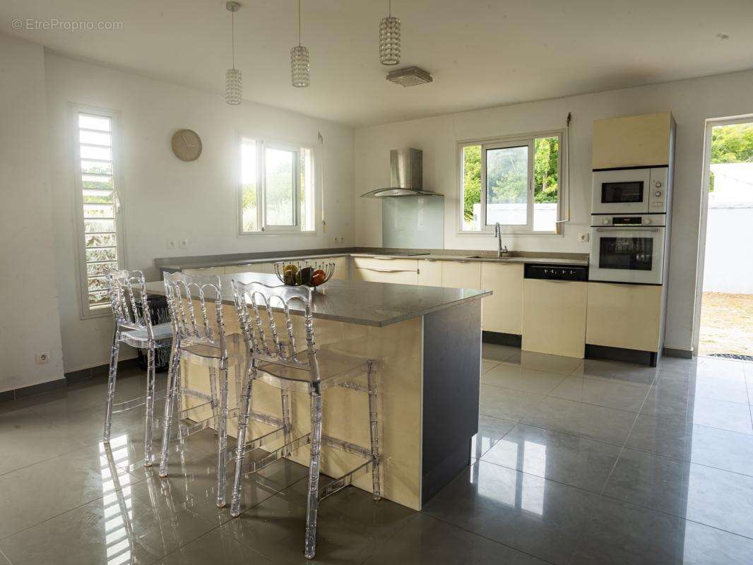 Maison 131 m² à Le Moule  - photo 11