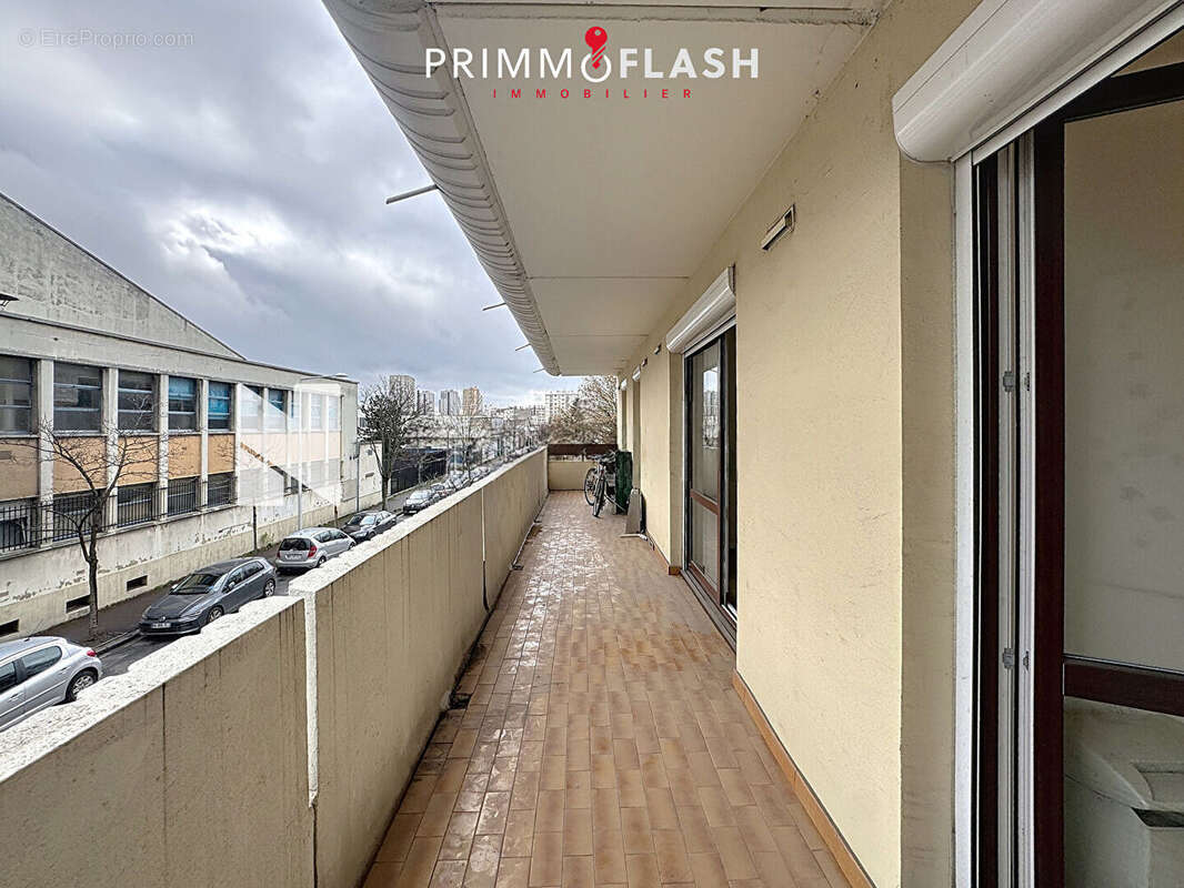 Appartement à LA COURNEUVE