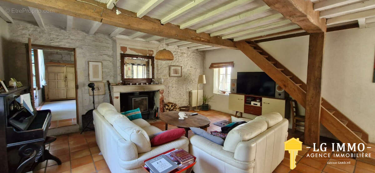 Maison à SAINT-FORT-SUR-GIRONDE