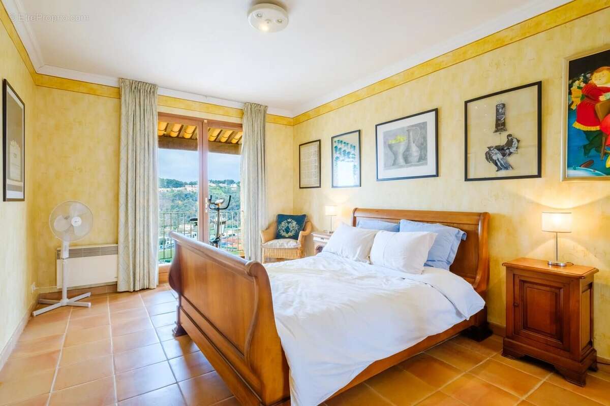 Maison à CAGNES-SUR-MER