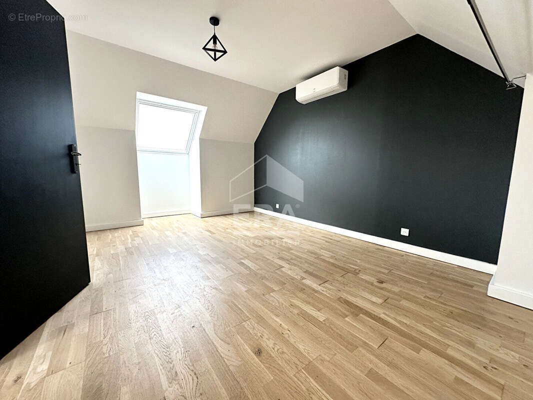 Maison à MONTEREAU-FAULT-YONNE