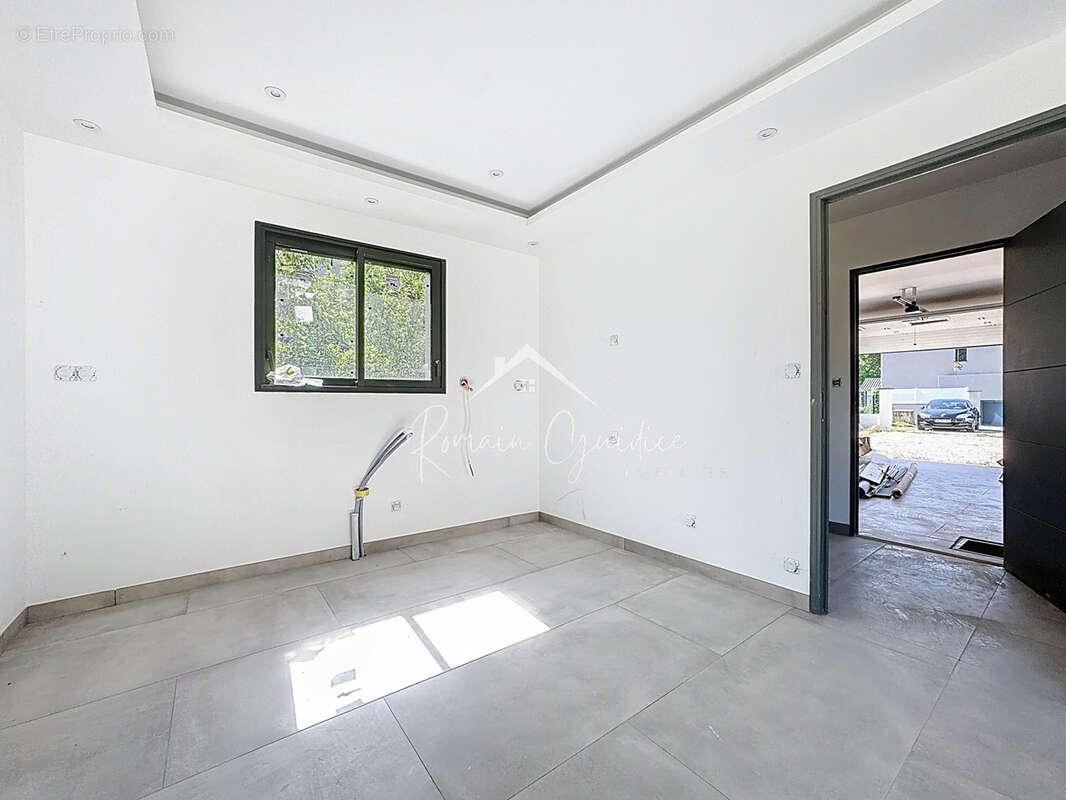 Maison à SAINT-AFFRIQUE