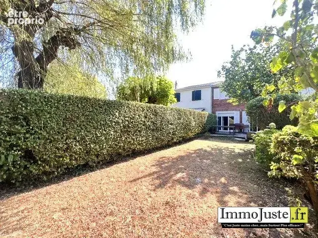 Maison 110 m² à Elancourt  - photo 7