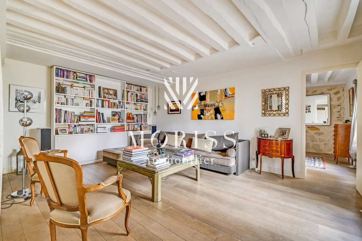 Appartement à PARIS-4E