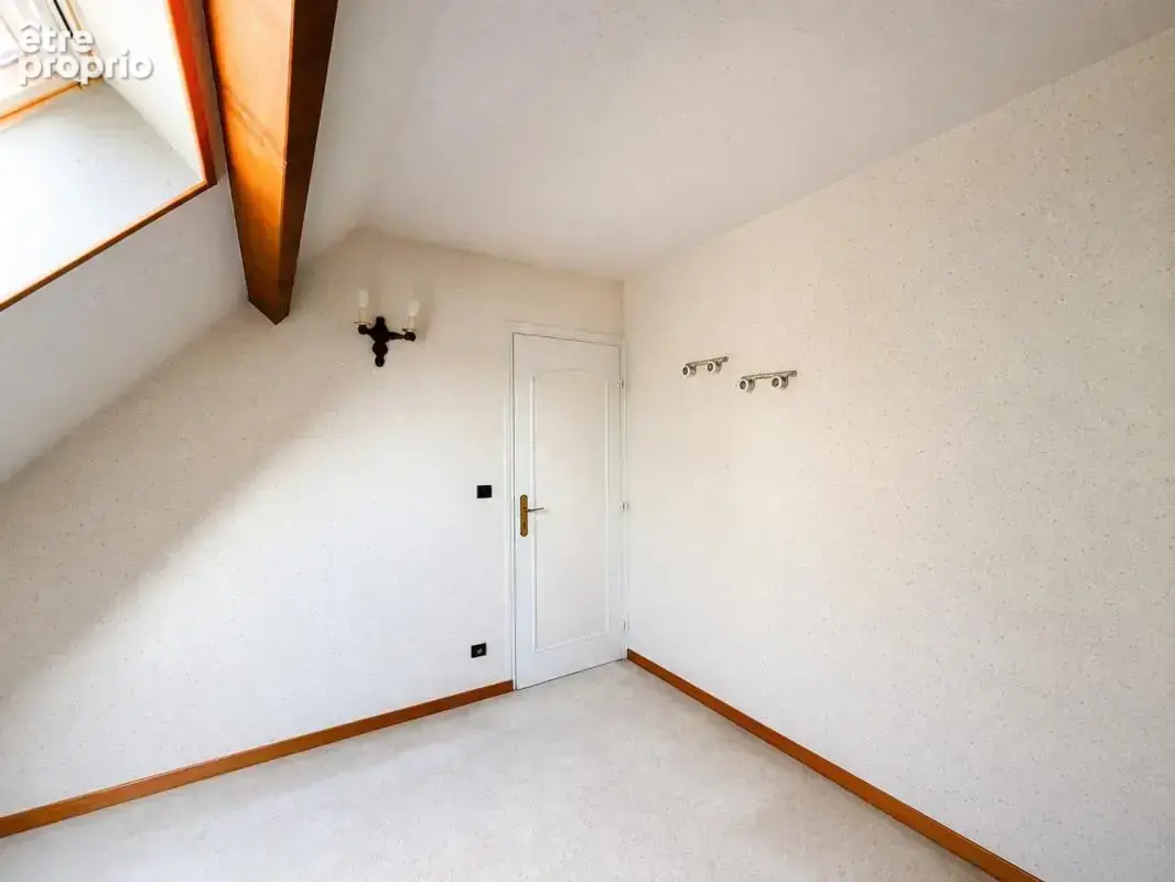 Maison de 7 pièces de 185 m² à Garancières - photo 10