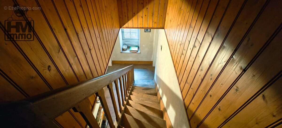 Appartement 360 m² à Rochechouart  - photo 5
