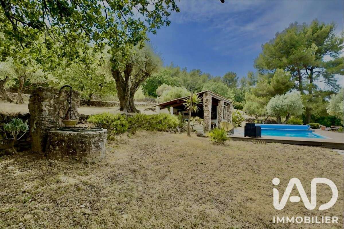 Photo 2 - Maison à HYERES