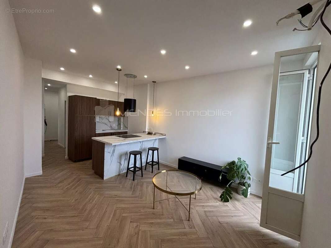Appartement à BEAUSOLEIL