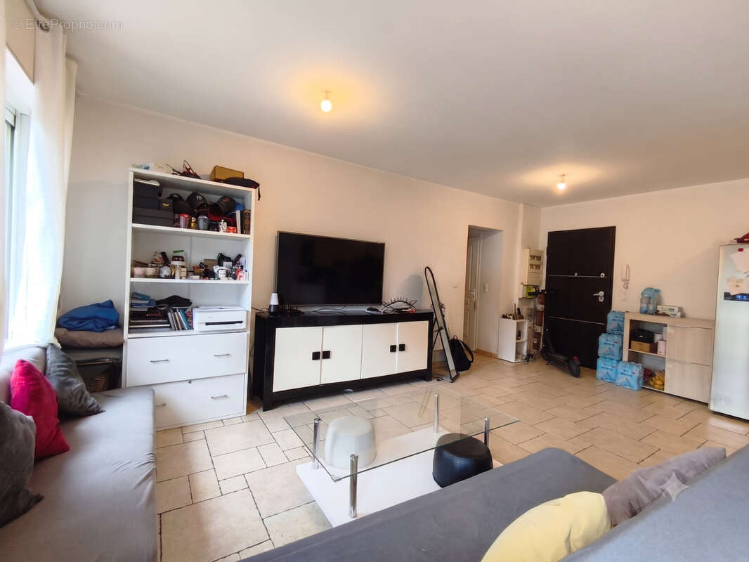CO-Exclusivité - T3 de 72m2 avec Terrasse de 26m2   Emplacement Stratégique - photo 3