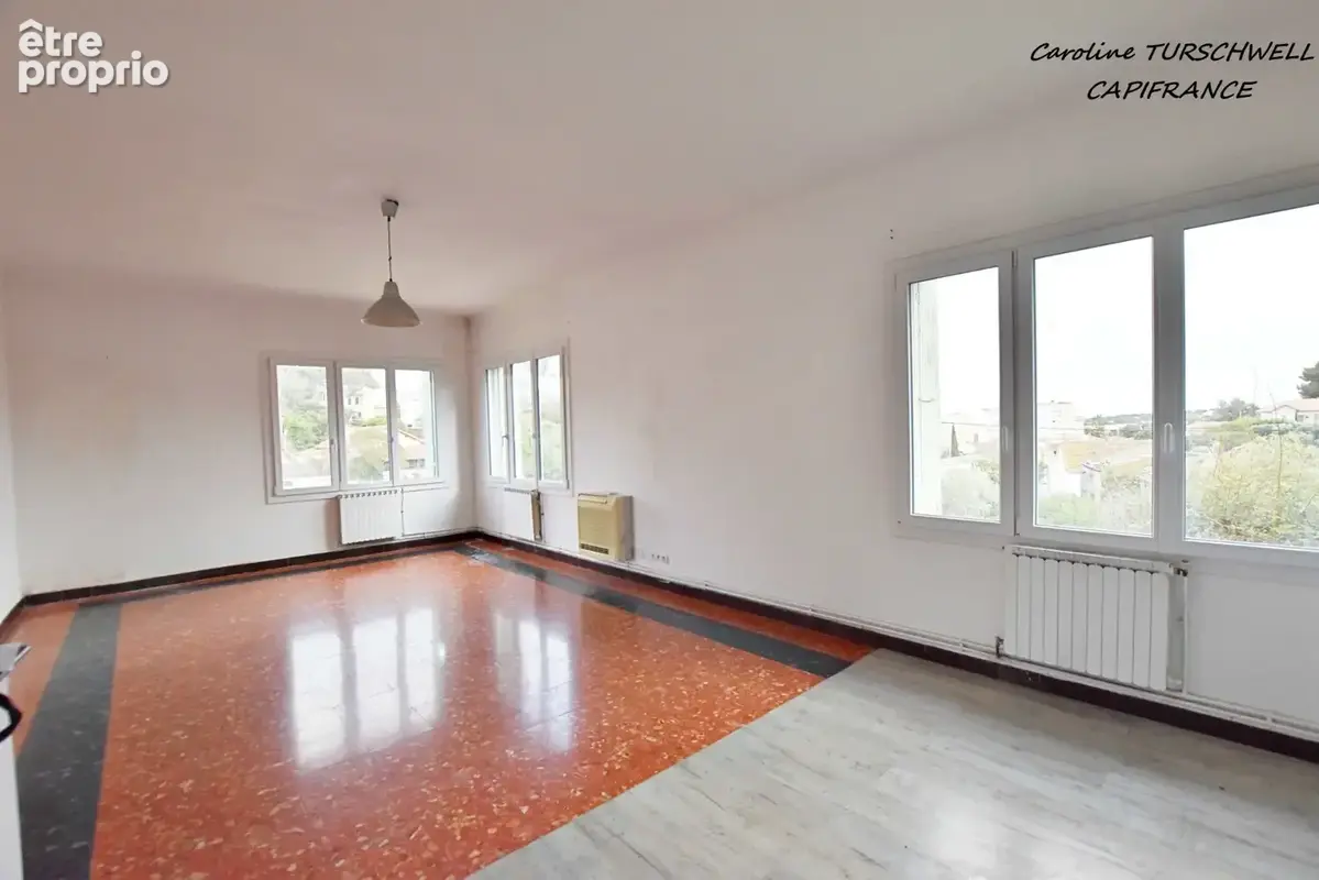 La seyne sur mer (83) - 1 maison de 2 appartements - 190m² - 1,5km du port - 3km des sablettes - photo 8