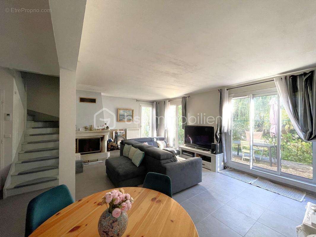 Maison à VILLEPREUX