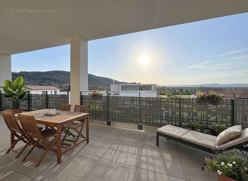 Appartement à SCIEZ