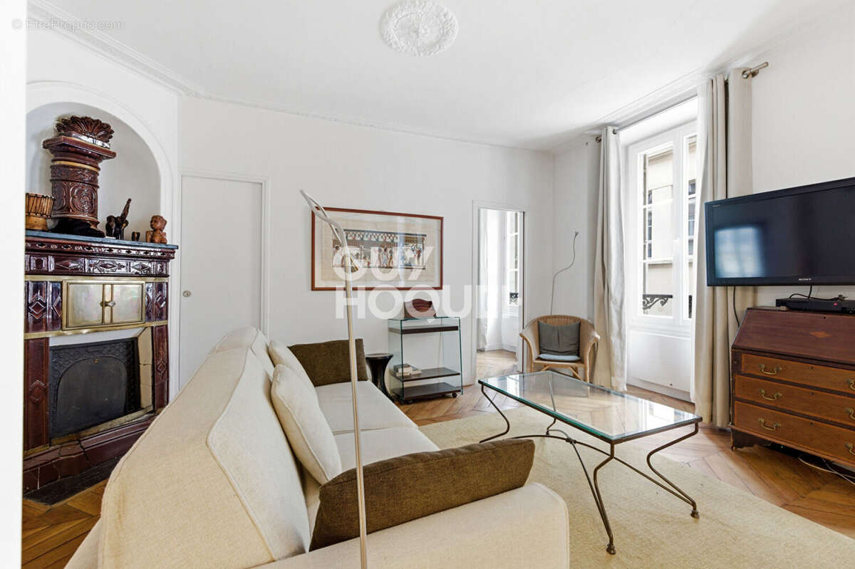 Appartement à PARIS-9E