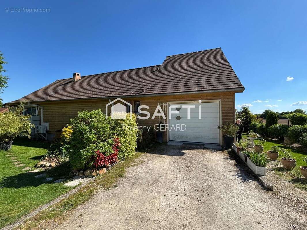 Photo 2 - Maison à CHAMPIGNELLES